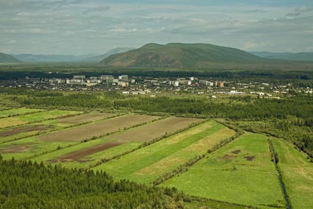 Сеймчан. Вид с вертолёта.