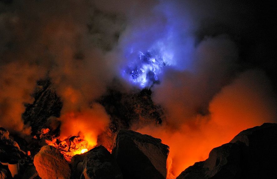 Захватывающие снимки вулкана Kawaha Ijen