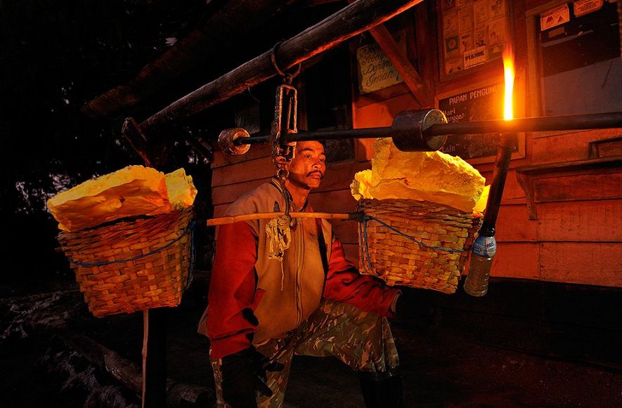 Захватывающие снимки вулкана Kawaha Ijen