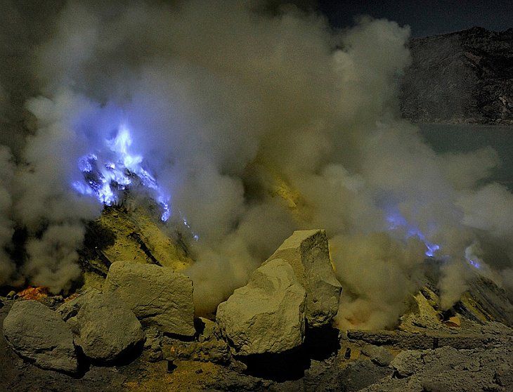 Захватывающие снимки вулкана Kawaha Ijen