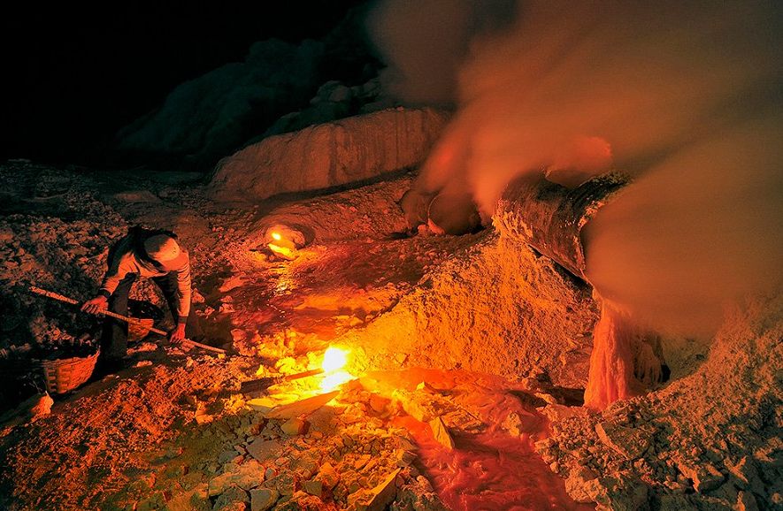Захватывающие снимки вулкана Kawaha Ijen