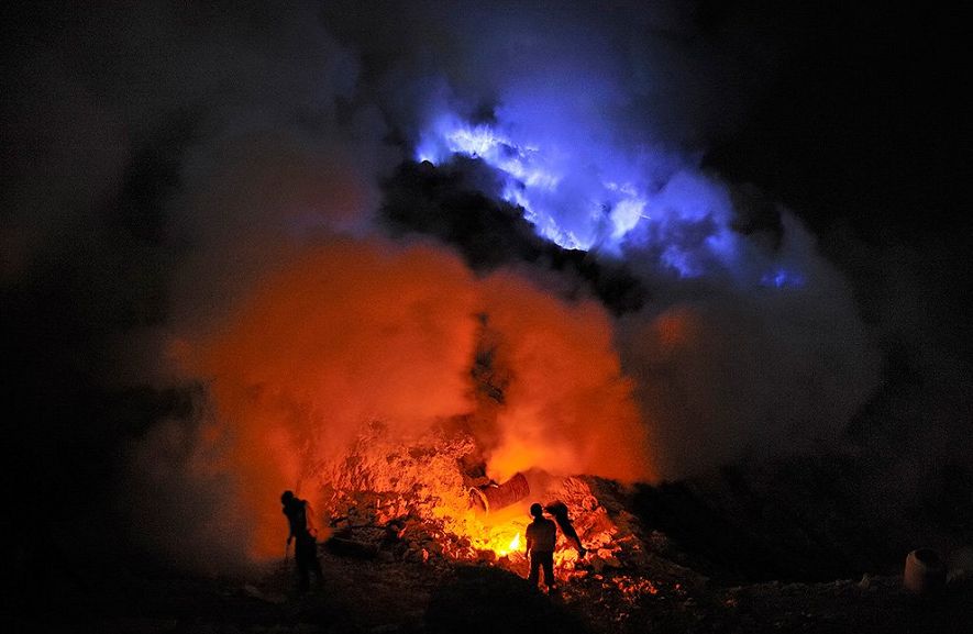 Захватывающие снимки вулкана Kawaha Ijen